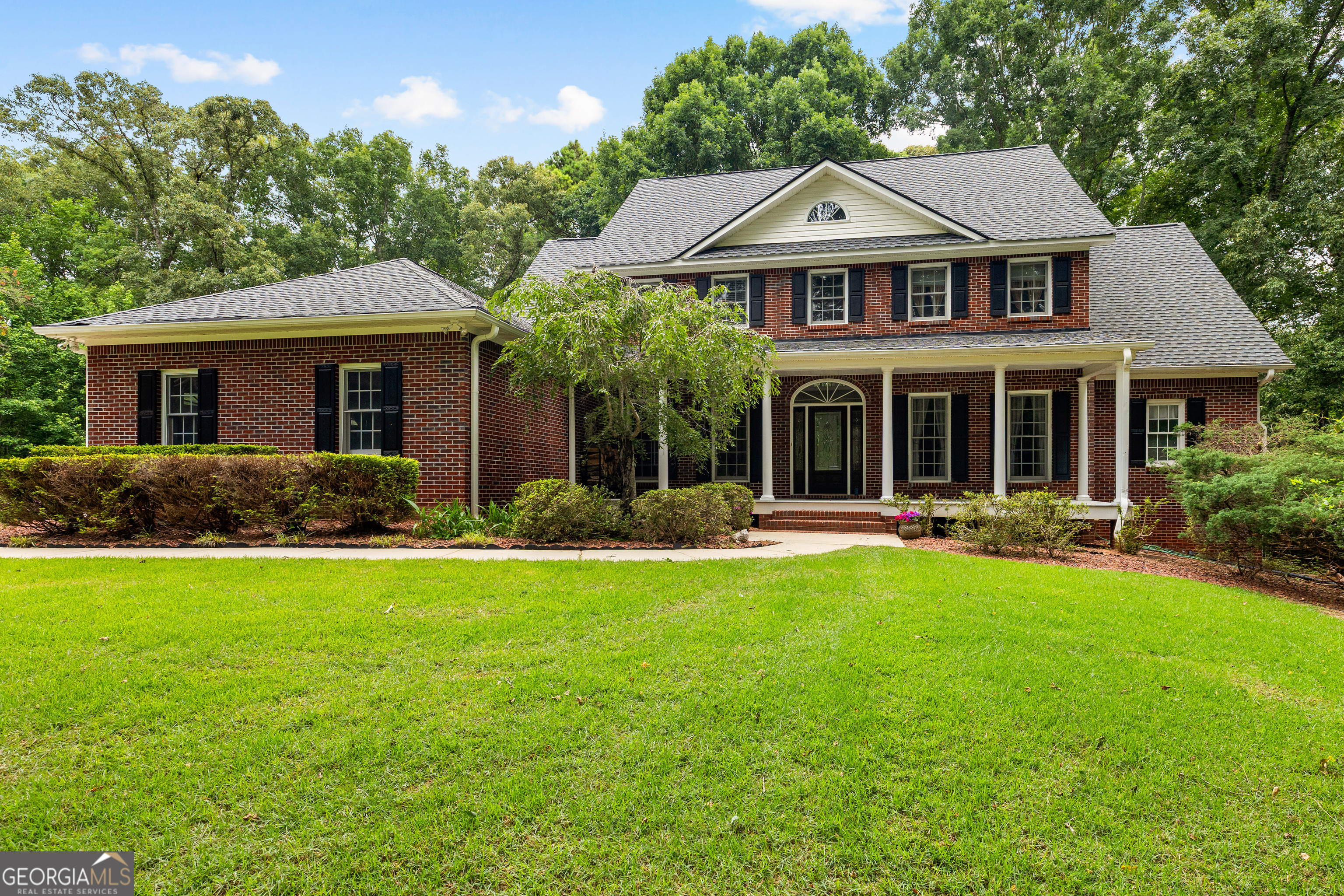 307 Malone Road Fayetteville, GA 30215 - Photo 2 of 92