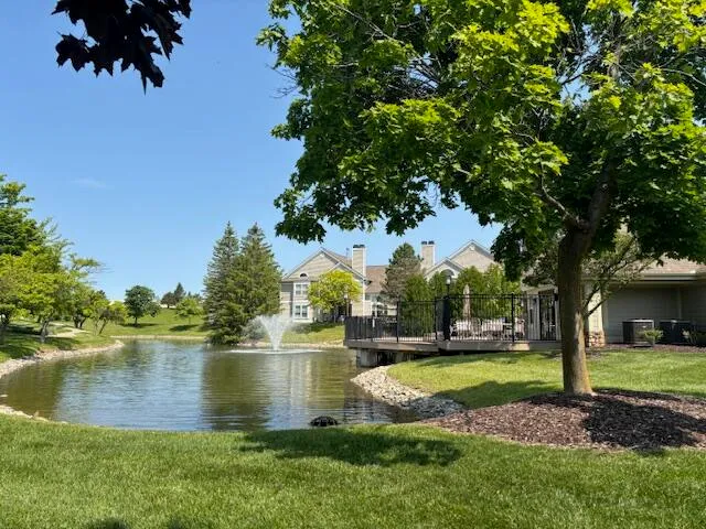 $1,900 | 1522 Oakfield Drive, Ann Arbor, MI 48108