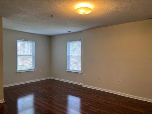 $1,900 | 1522 Oakfield Drive, Ann Arbor, MI 48108