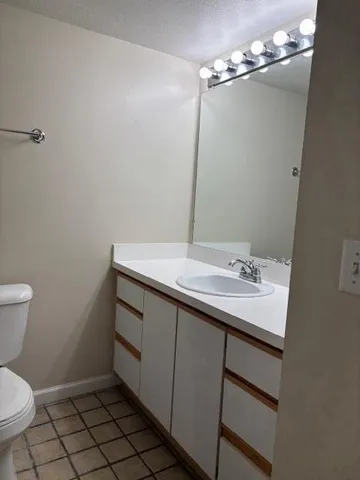 $1,900 | 1522 Oakfield Drive, Ann Arbor, MI 48108