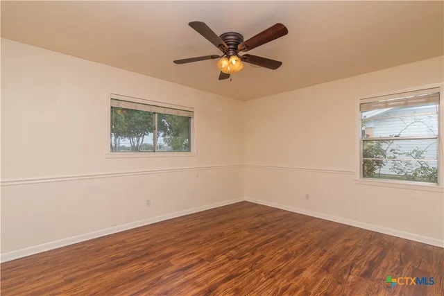 $2,000 | 316 Mulberry Avenue South, Luling, TX 78648