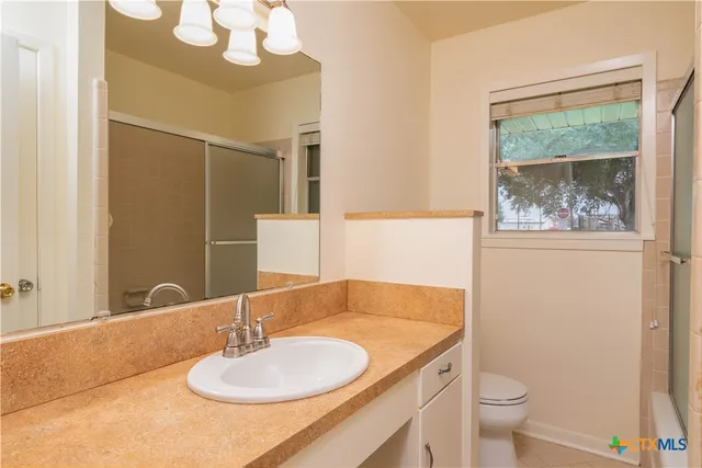 $2,000 | 316 Mulberry Avenue South, Luling, TX 78648