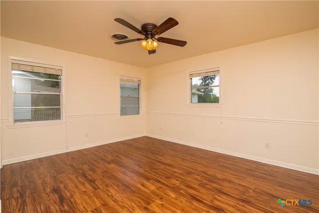 $2,000 | 316 Mulberry Avenue South, Luling, TX 78648