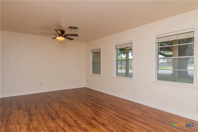 $2,000 | 316 Mulberry Avenue South, Luling, TX 78648