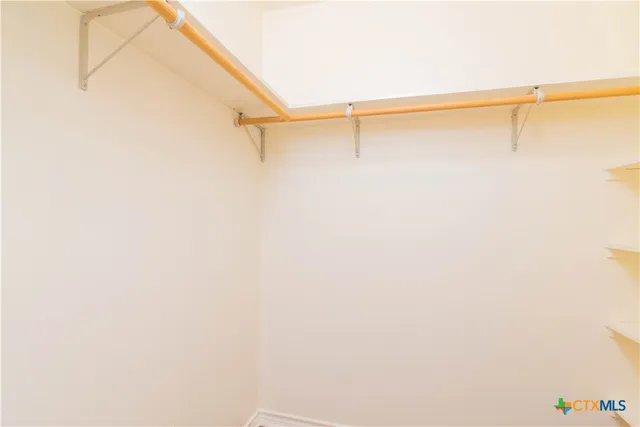 $2,000 | 316 Mulberry Avenue South, Luling, TX 78648