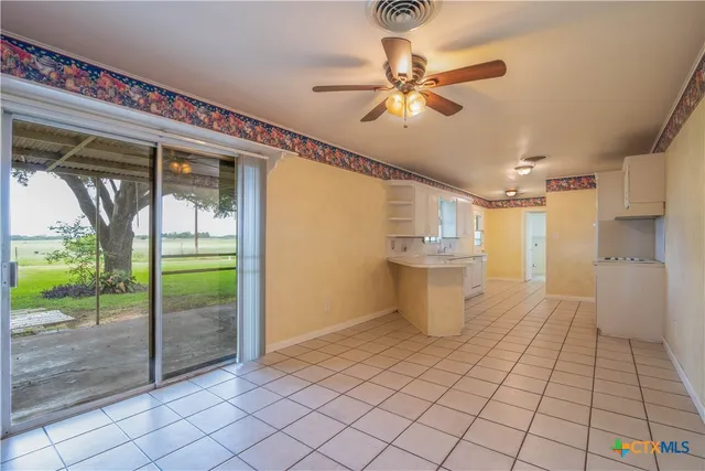 $2,000 | 316 Mulberry Avenue South, Luling, TX 78648