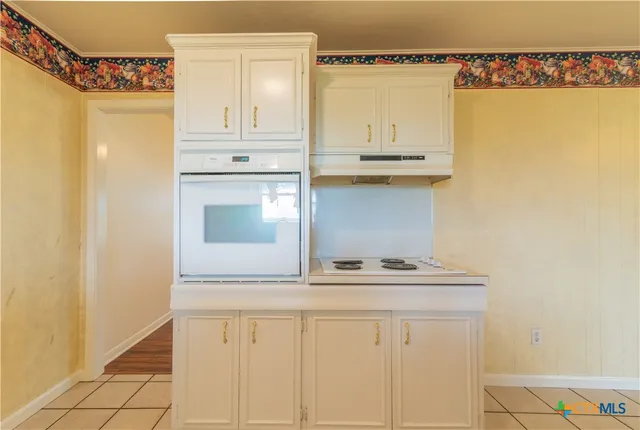 $2,000 | 316 Mulberry Avenue South, Luling, TX 78648