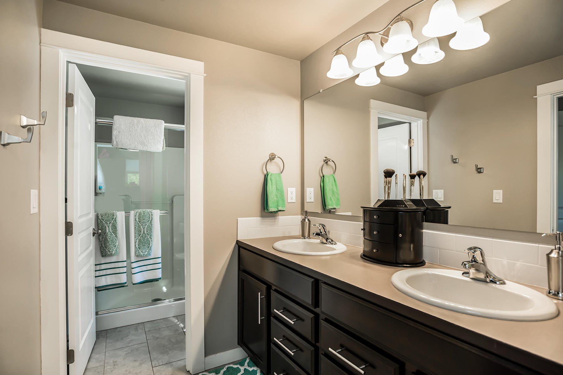 2546 Northwest Awbrey Road Bend, OR 97703 - Photo 13 of 22 Awbrey Master bath