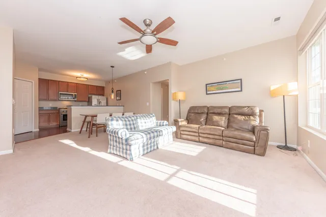 $329,500 | 1008 Summerfield Glen, Ann Arbor, MI 48103