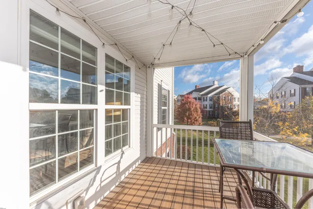 $329,500 | 1008 Summerfield Glen, Ann Arbor, MI 48103