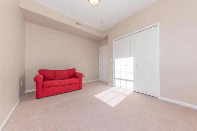 $329,500 | 1008 Summerfield Glen, Ann Arbor, MI 48103