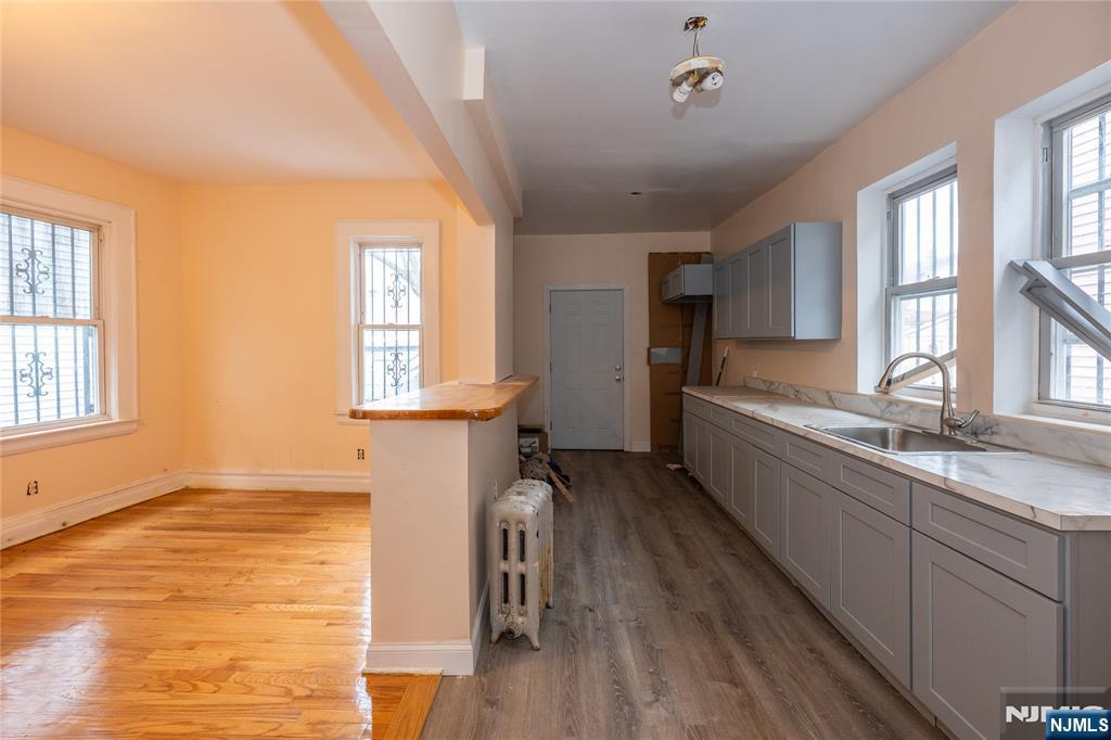 153 Augusta Street Irvington, NJ 07111 - Photo 12 of 26
