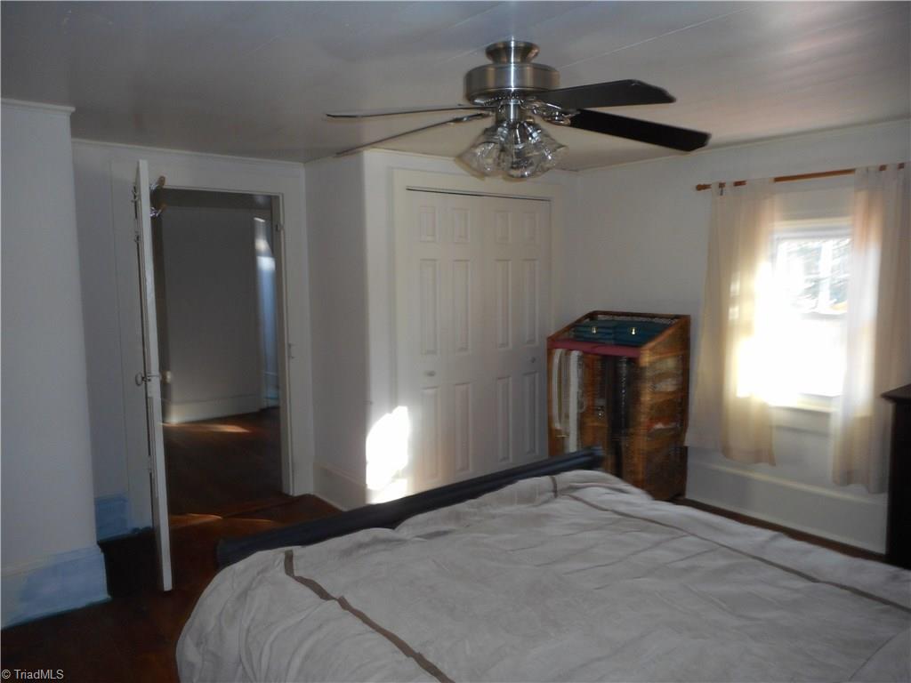 2575 Griffith Road Winston-Salem, NC 27103 - Photo 14 of 30 Gallery Image 14