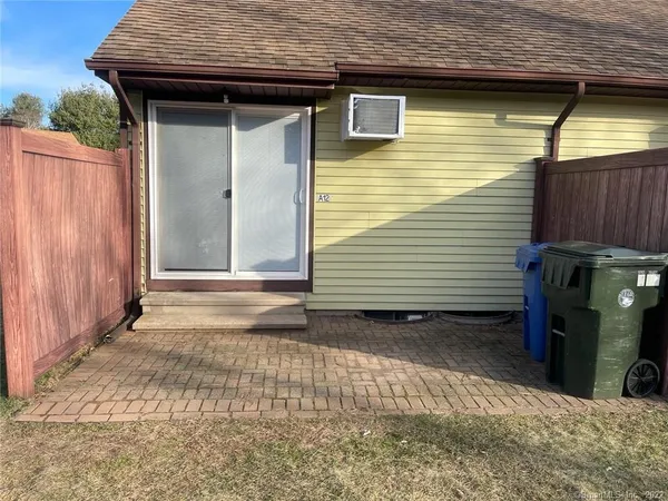 $1,600 | 268 Hartford Turnpike, Unit A12, Tolland, CT 06084
