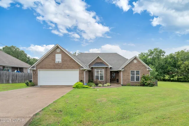 $315,000 | 164 Ben Cove, Henderson, TN 38340