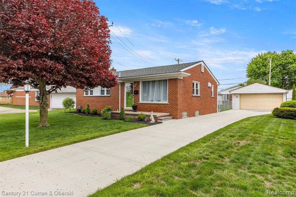3835 Grange Road Trenton, MI 48183 - Photo 3 of 43 Gallery Image 3