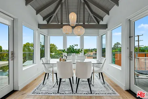 $5,395,000 | 922 Berkeley Street, Santa Monica, CA 90403