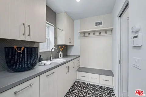 $5,395,000 | 922 Berkeley Street, Santa Monica, CA 90403