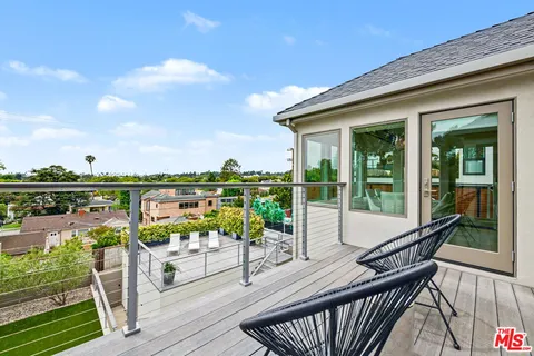 $5,395,000 | 922 Berkeley Street, Santa Monica, CA 90403
