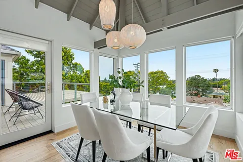 $5,395,000 | 922 Berkeley Street, Santa Monica, CA 90403