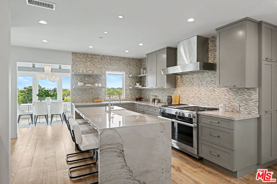 922 Berkeley Street Santa Monica, CA 90403 - Photo 16 of 52