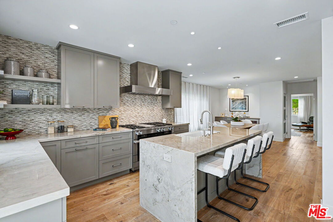 922 Berkeley Street Santa Monica, CA 90403 - Photo 18 of 52