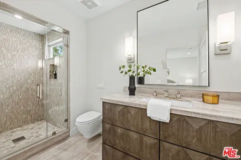$5,395,000 | 922 Berkeley Street, Santa Monica, CA 90403
