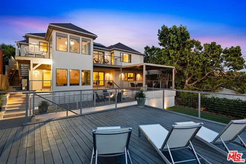 $5,395,000 | 922 Berkeley Street, Santa Monica, CA 90403