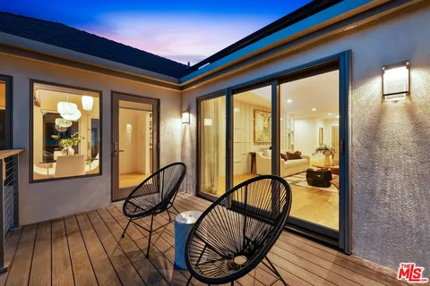 $5,395,000 | 922 Berkeley Street, Santa Monica, CA 90403