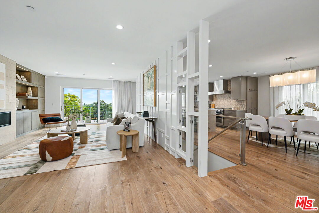 922 Berkeley Street Santa Monica, CA 90403 - Photo 5 of 52
