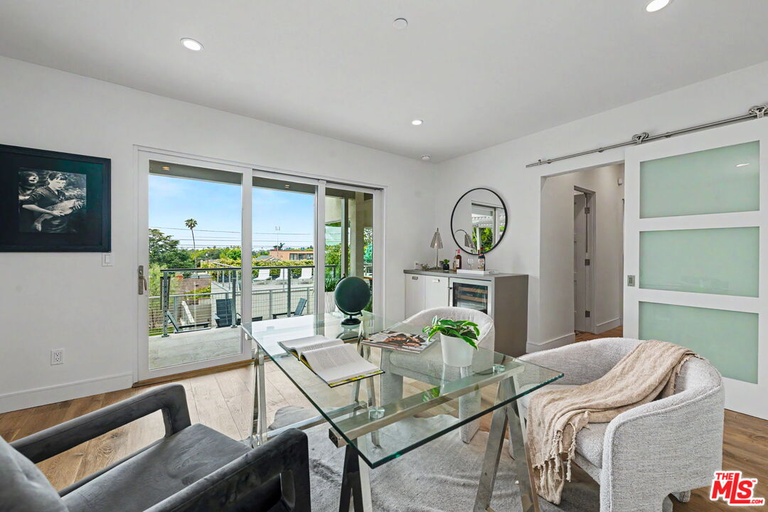 922 Berkeley Street Santa Monica, CA 90403 - Photo 10 of 52