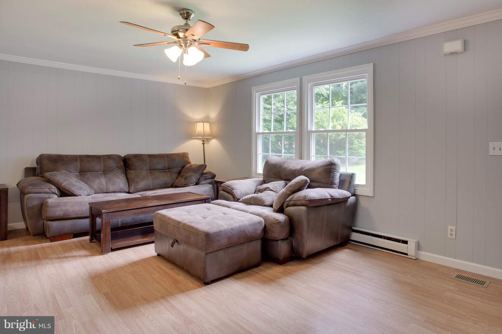 8290 Sycamore Road Lusby, MD 20657 - Photo 7 of 27 Living Room