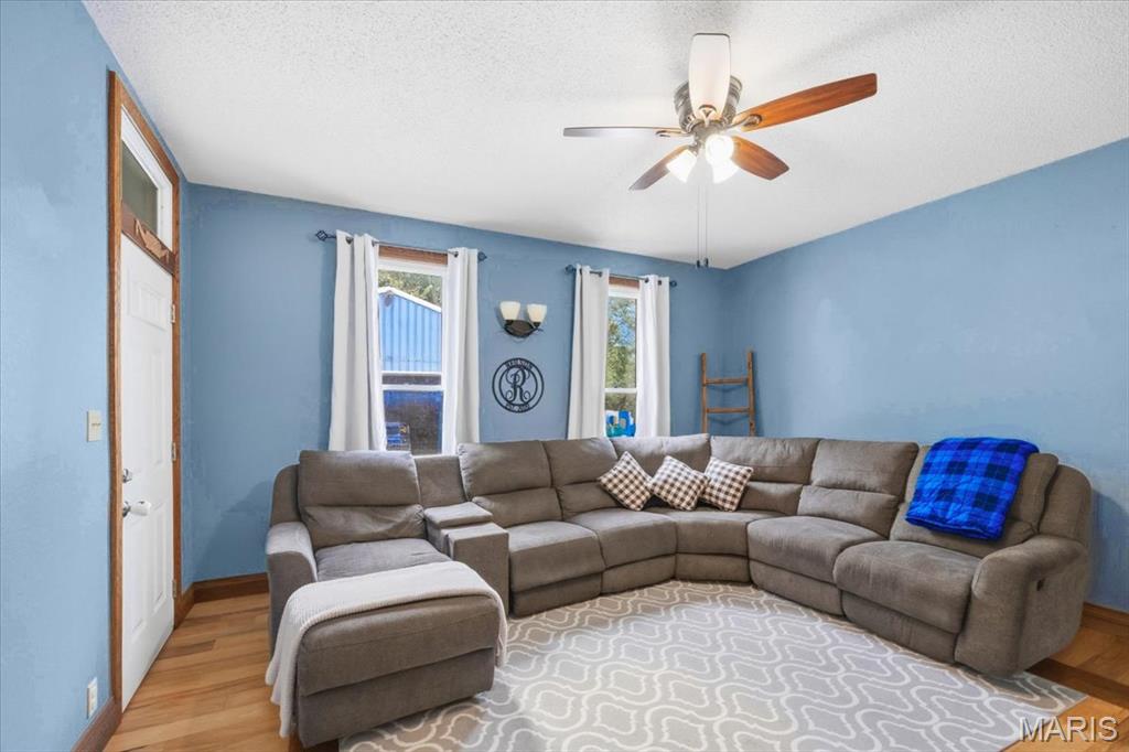 5348 Alhambra Road Alhambra, IL 62001 - Photo 11 of 47 Gallery Image 11
