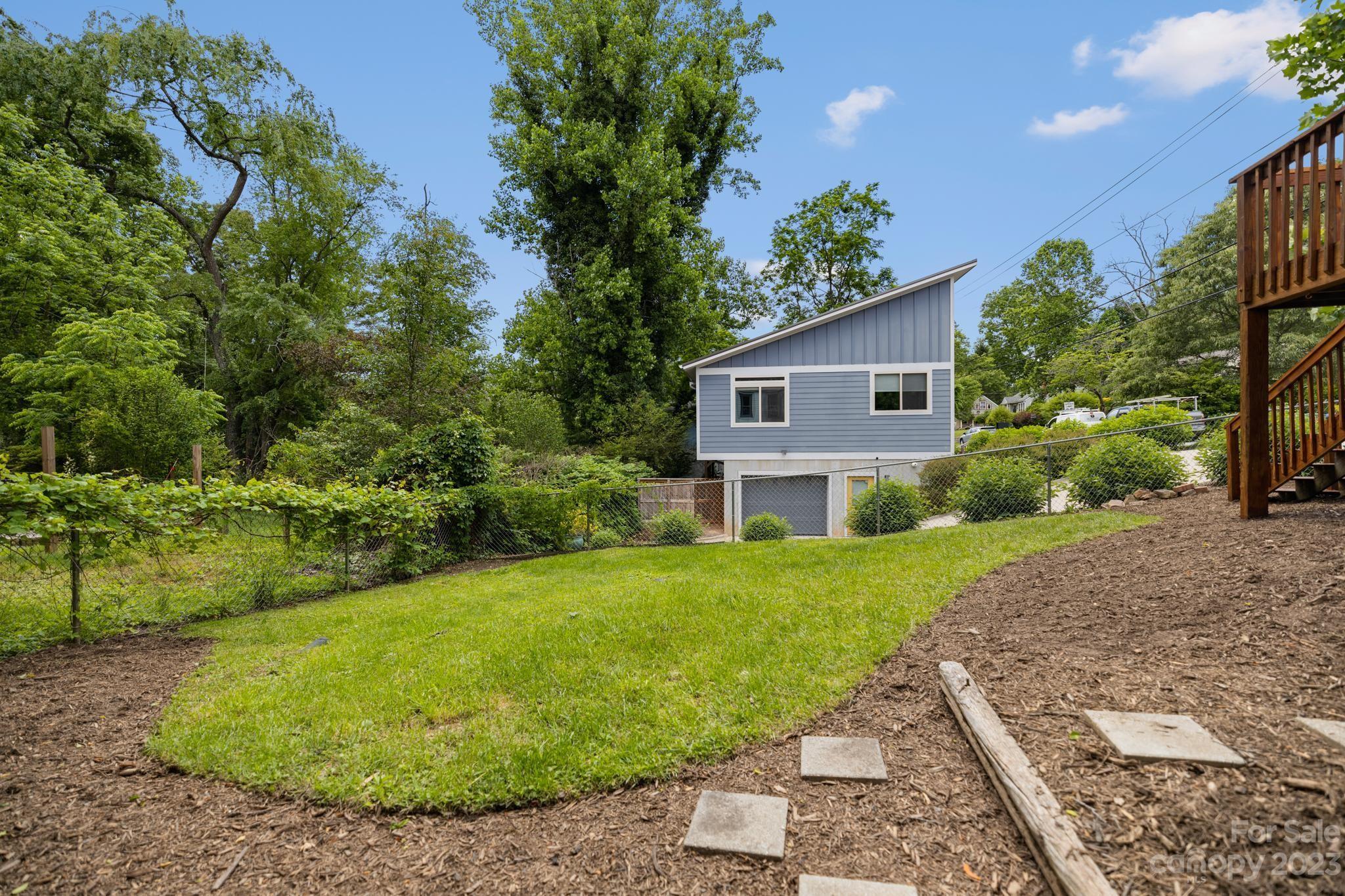 211 Brevard Road Asheville, NC 28806 - Photo 23 of 33 Gallery Image 23