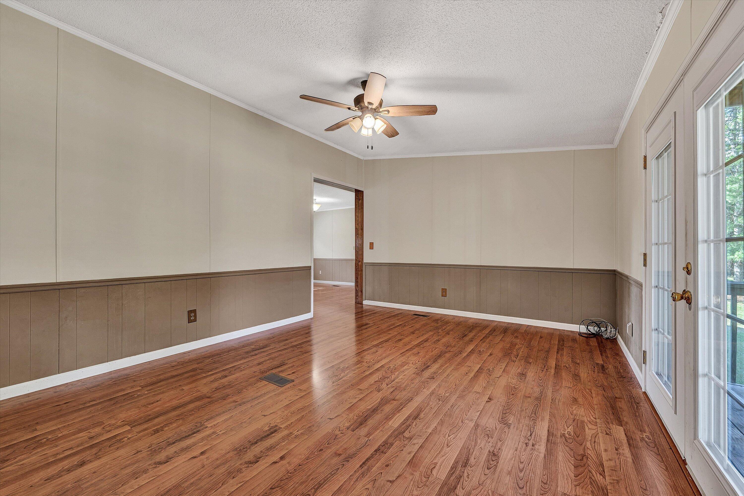 8755 Rocky Ford Road Moneta, VA 24121 - Photo 17 of 37 17-DSC04876