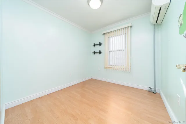 $1,298,000 | 151-25 21st Avenue | Whitestone