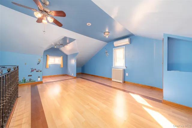 $1,298,000 | 151-25 21st Avenue | Whitestone