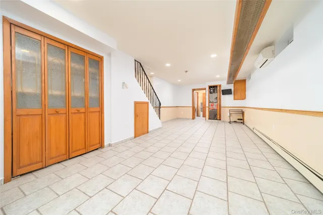 $1,298,000 | 151-25 21st Avenue | Whitestone