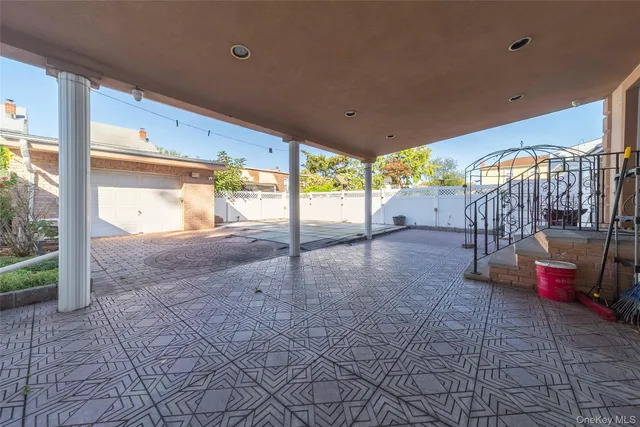 $1,298,000 | 151-25 21st Avenue | Whitestone