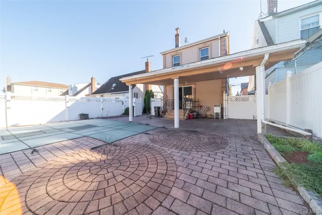 $1,298,000 | 151-25 21st Avenue | Whitestone