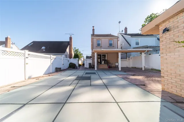 $1,298,000 | 151-25 21st Avenue | Whitestone