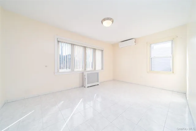 $1,298,000 | 151-25 21st Avenue | Whitestone