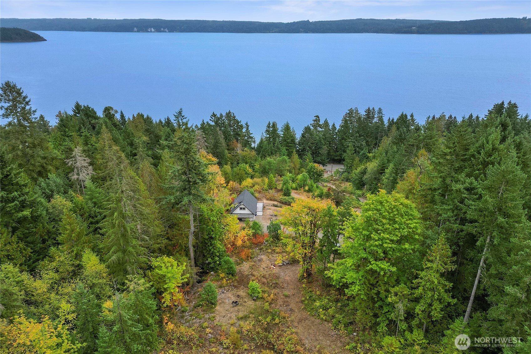 304292 Highway 101 Brinnon, WA 98320 - Photo 24 of 33 a view of a city and a mountain view
