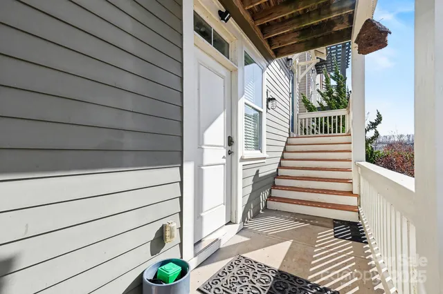 a view of a back yard of the house