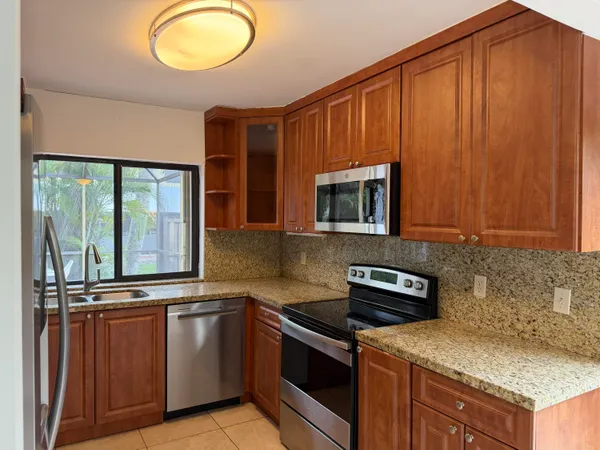 $3,500 | 2925 Azalea Drive, Cooper City, FL 33026