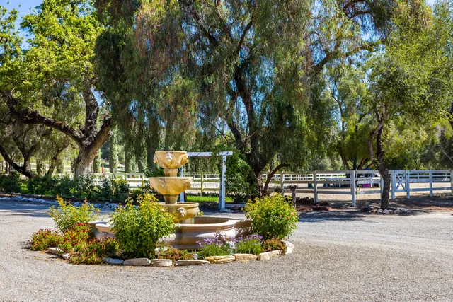 a view of an outdoor space and a yard
