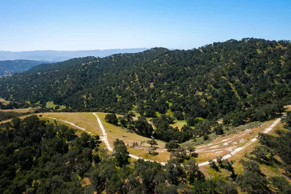 $8,495,000 | 2051 Highway 101, Buellton, CA 93427
