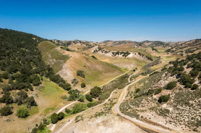 $8,495,000 | 2051 Highway 101, Buellton, CA 93427