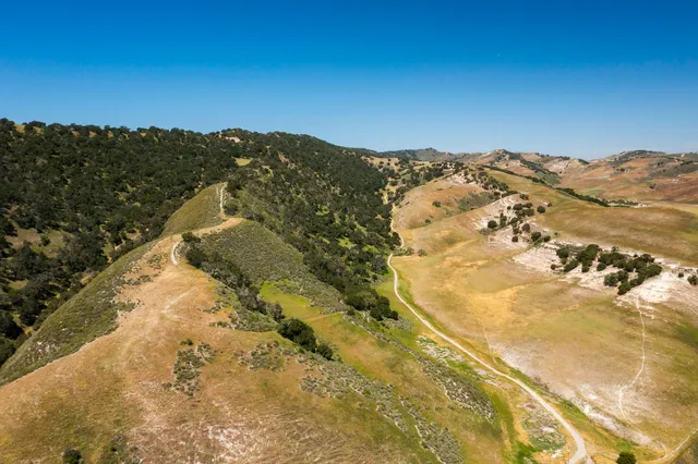 $8,495,000 | 2051 Highway 101, Buellton, CA 93427