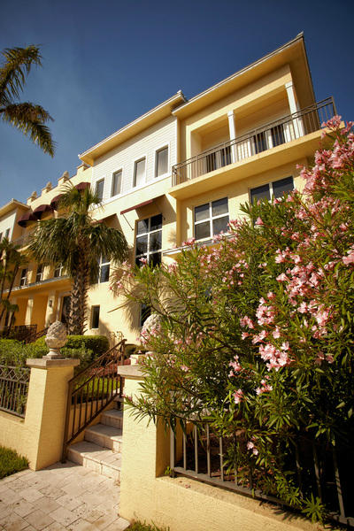 425 North Ocean Boulevard, Unit 1 Boca Raton, FL 33432 - Photo 4 of 23 425-NOcean_IMG_2403_large